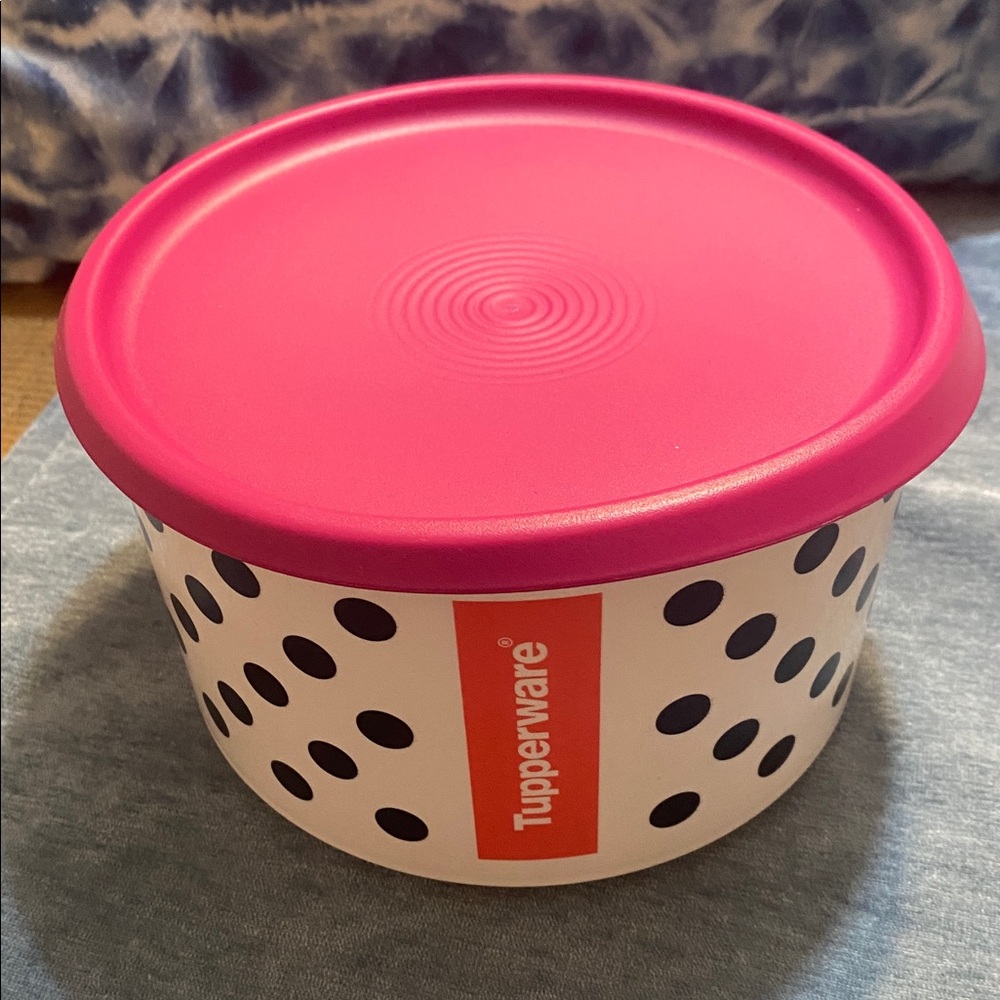 Tupperware Urban Move stacking Containers NEW - Picture 2 of 7